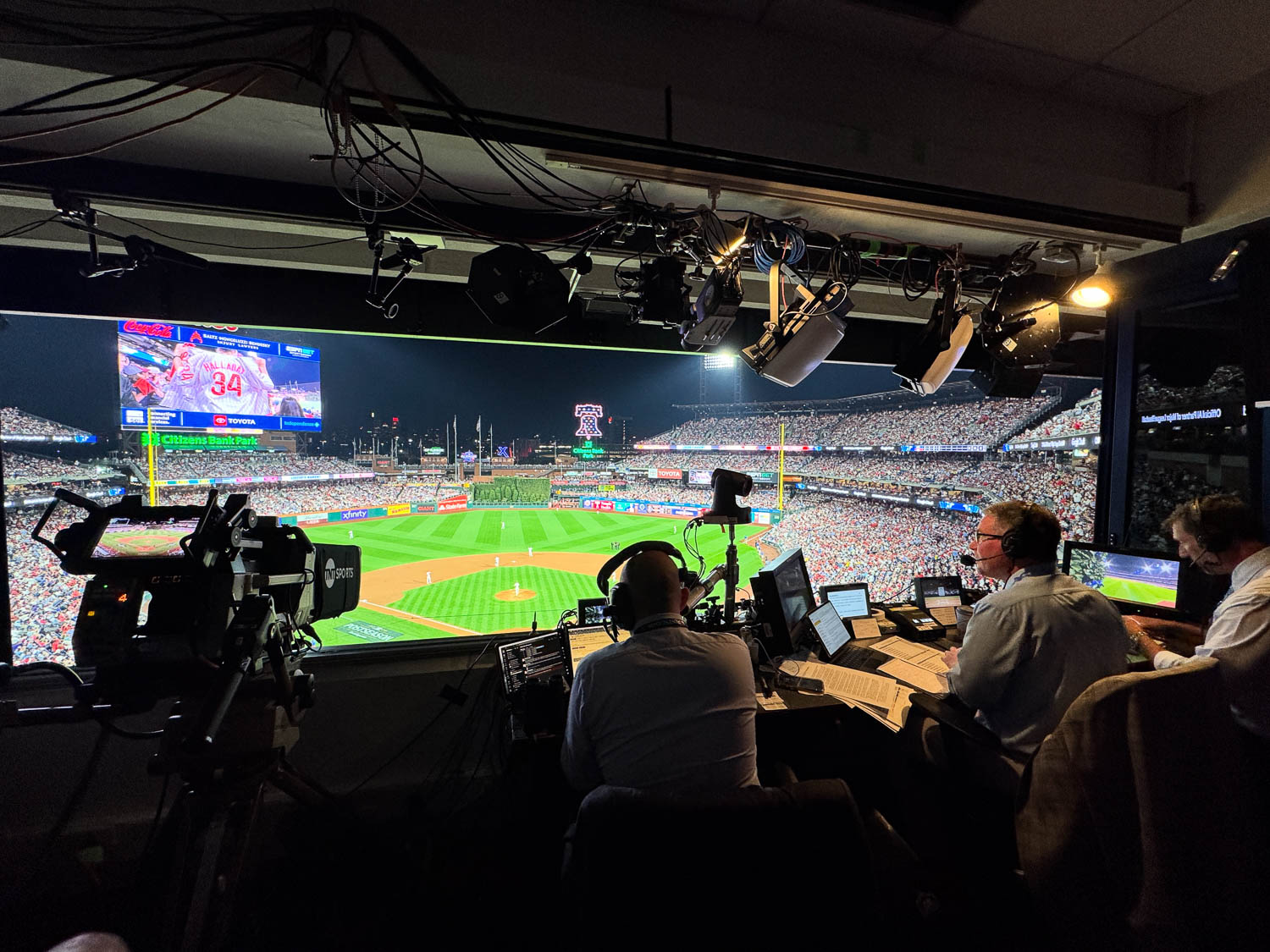 RF Technician for 2025 NLDS and NLCS